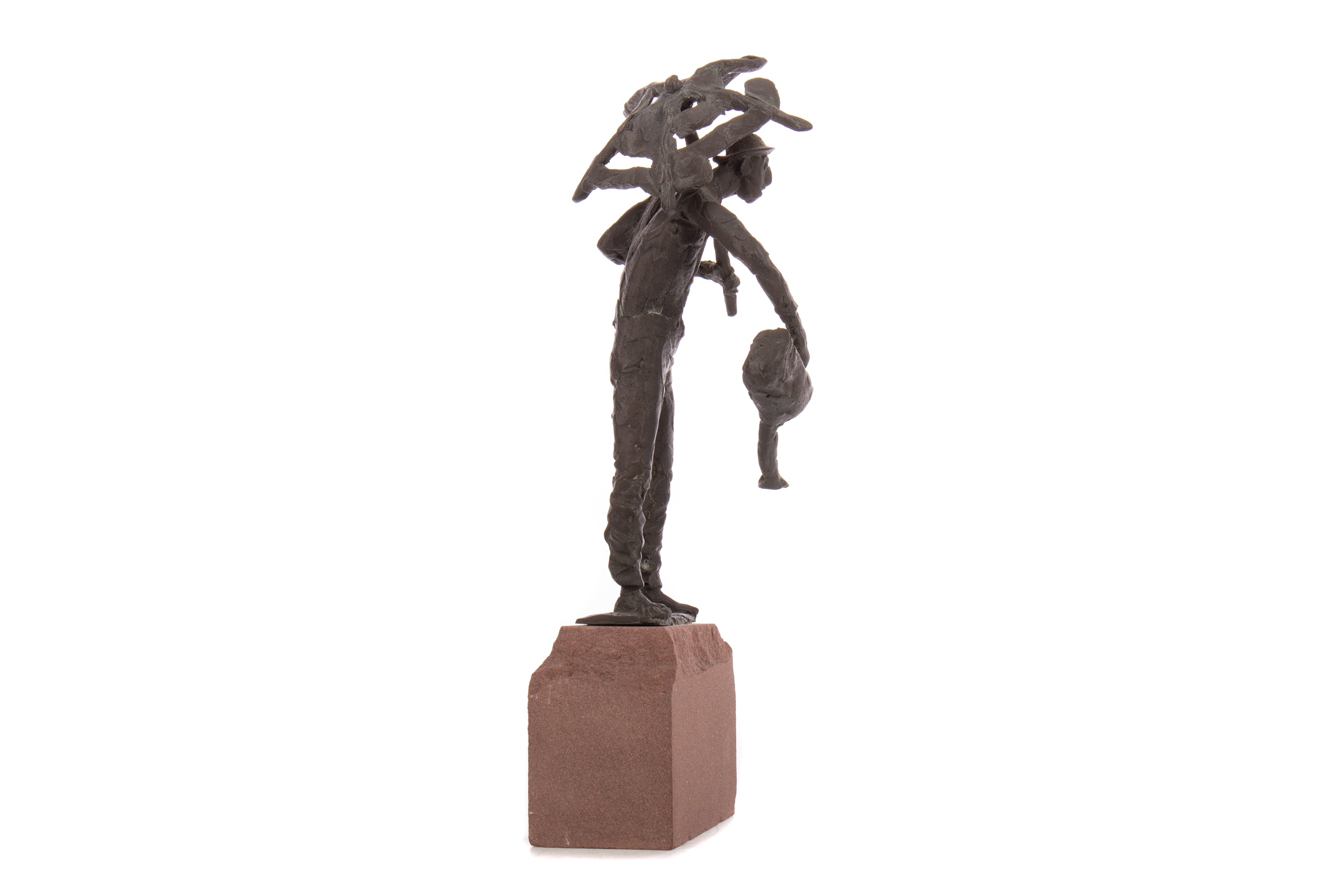 THE GARDENER, A BRONZE SCULPTURE BY HERMANN KOZIOL - Image 2 of 5