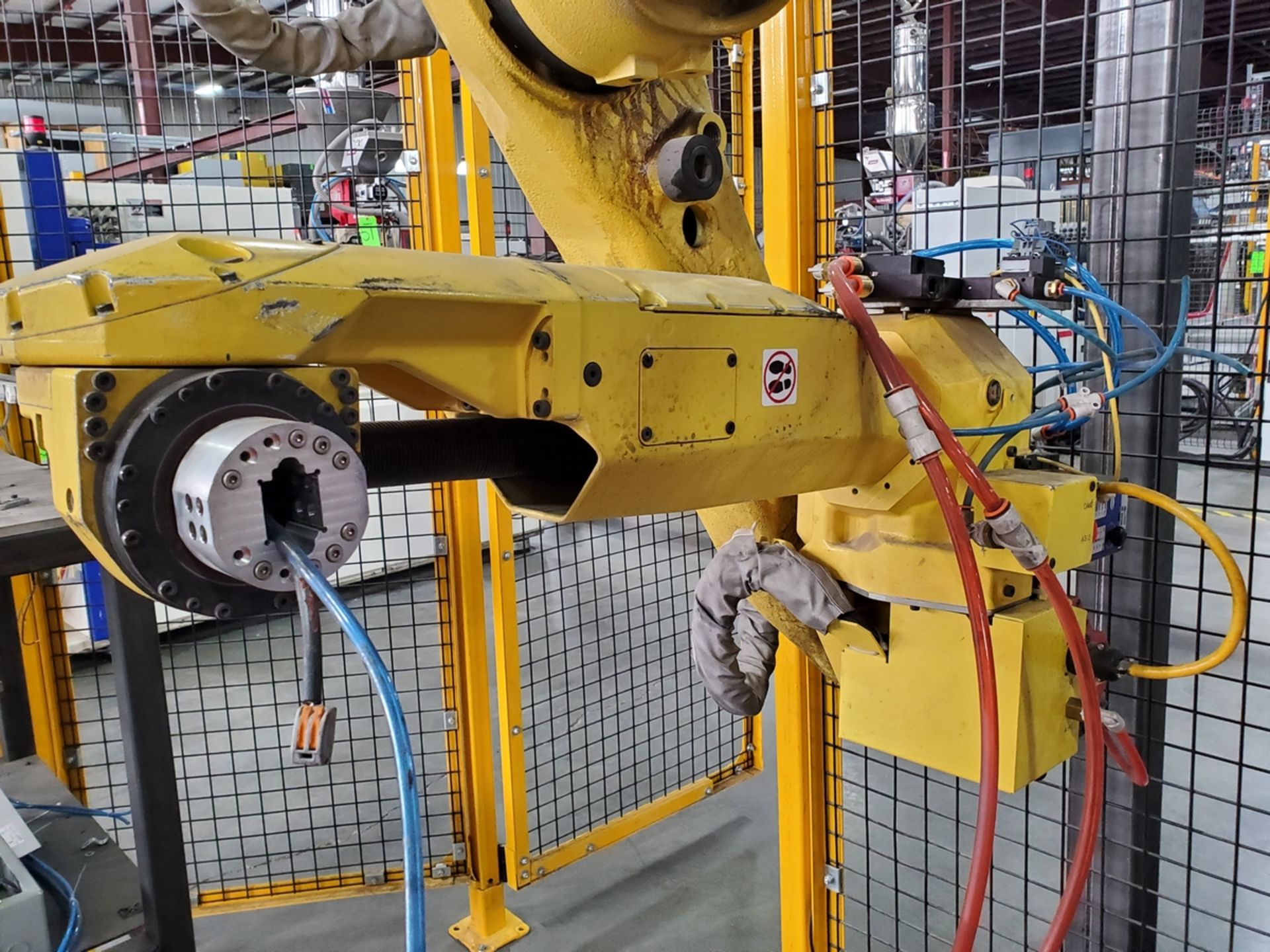 Fanuc M-20iA 6-Axis Robot, New in 2015 - Image 4 of 11