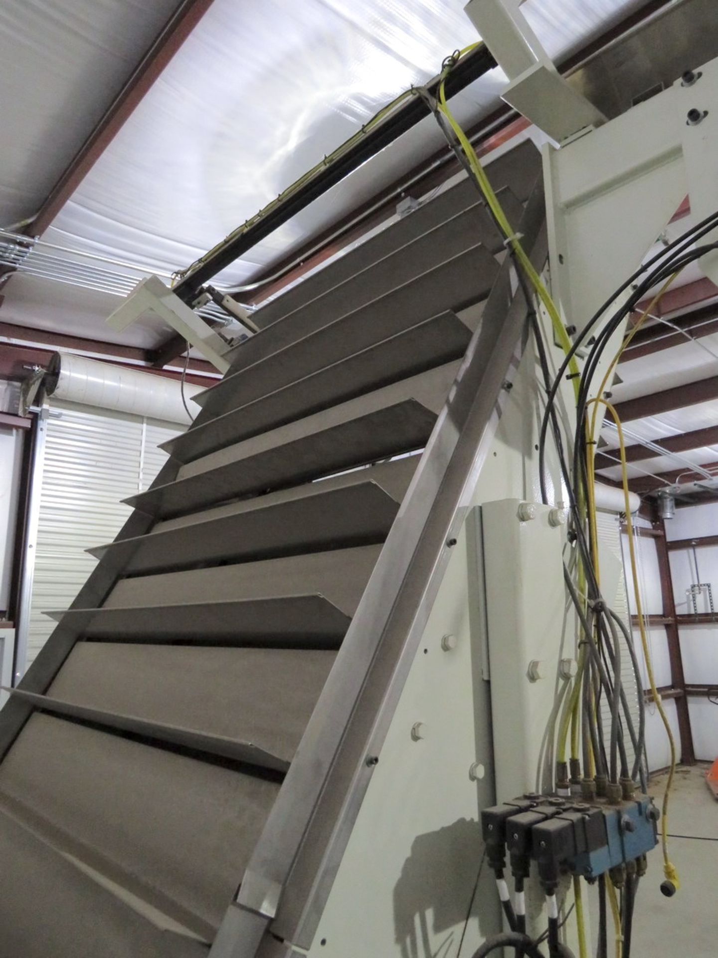 Inclined Feed Conveyor - Image 3 of 3