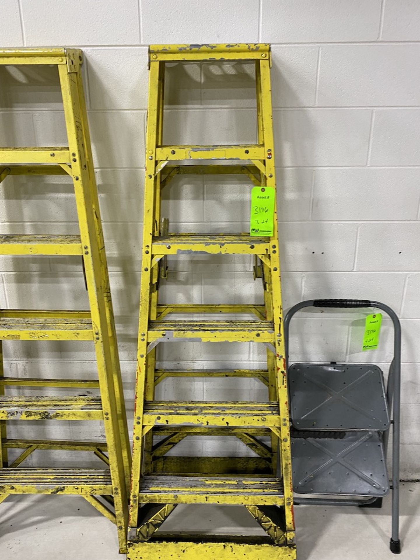 Qty. 2 - Step Stools & Qty. 2 5-Step Ladders - Image 3 of 4