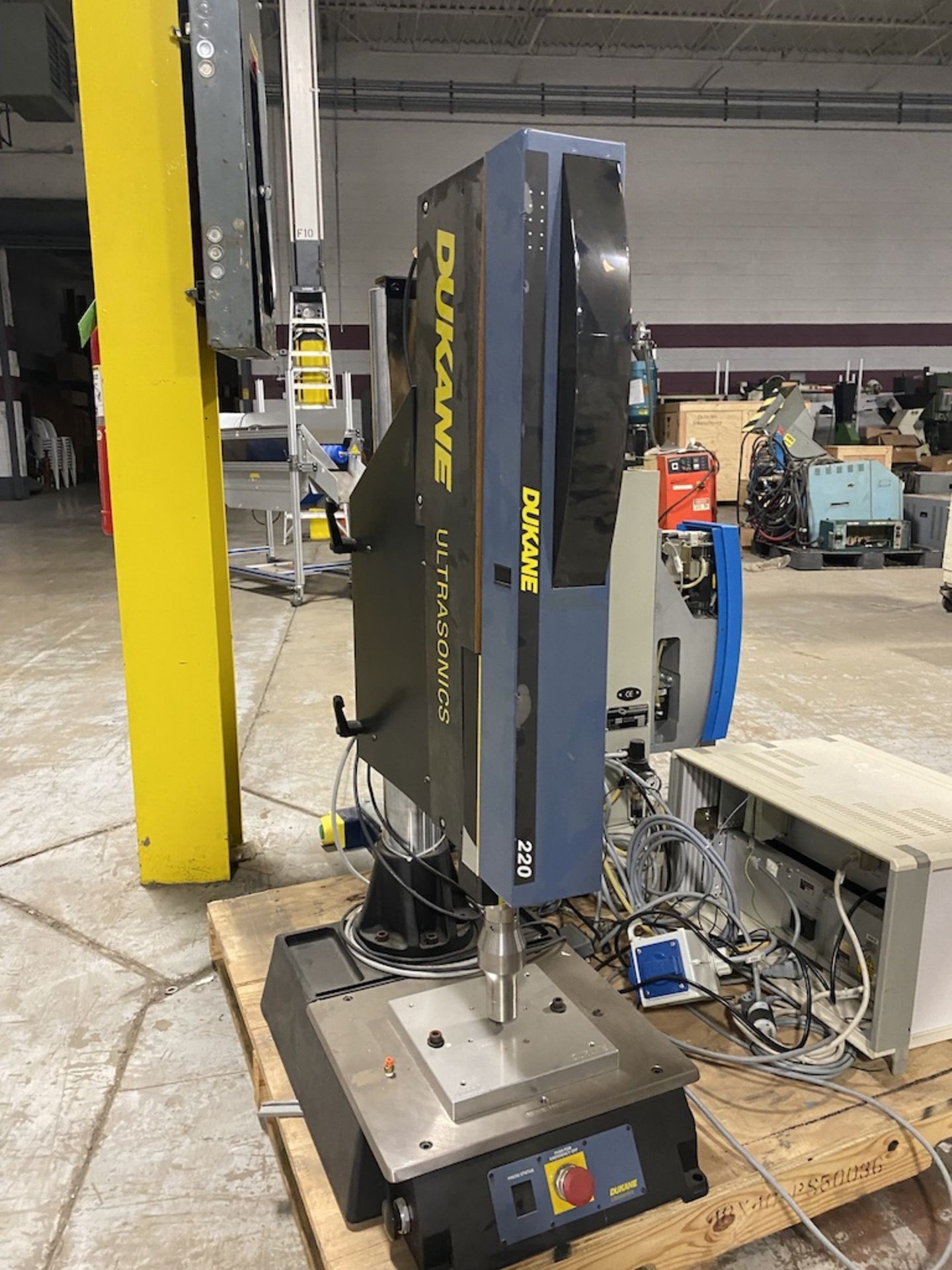 Dukane Ultrasonic Welder