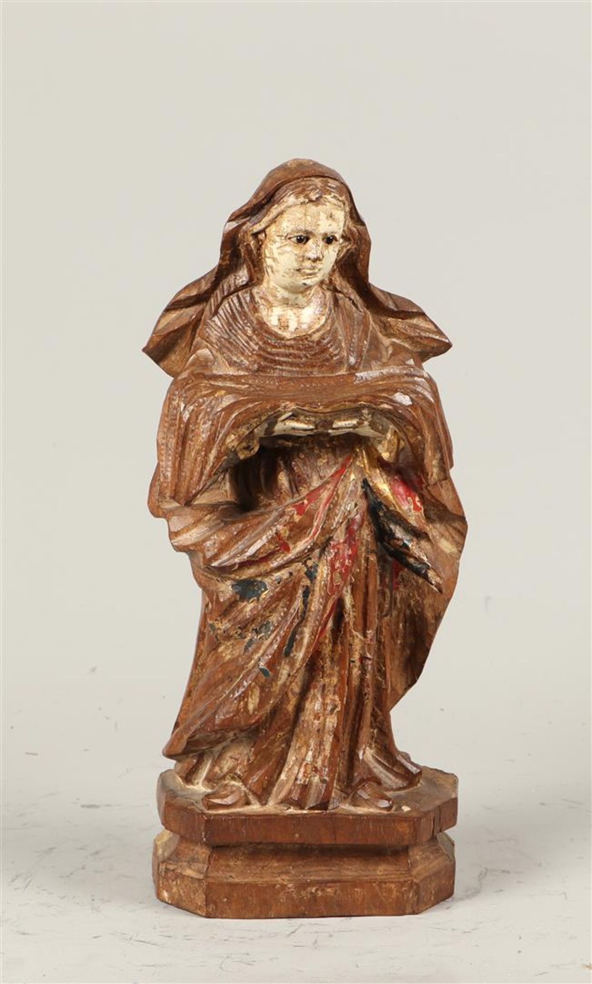 A statue of Saint Veronica, probably Spanish, 17th century.