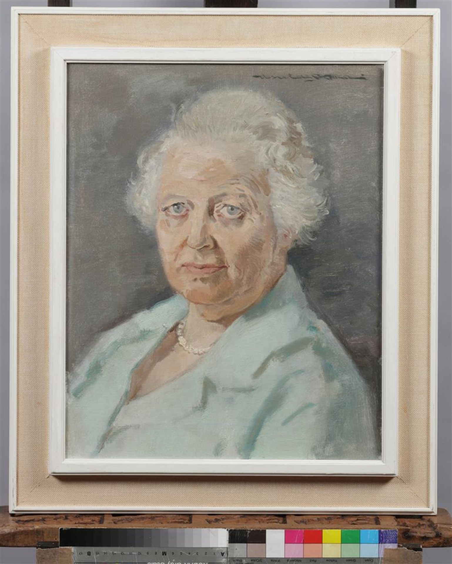 Hessel de Boer  (1921-2003)
Portrait of a lady, signed (top - Bild 2 aus 4