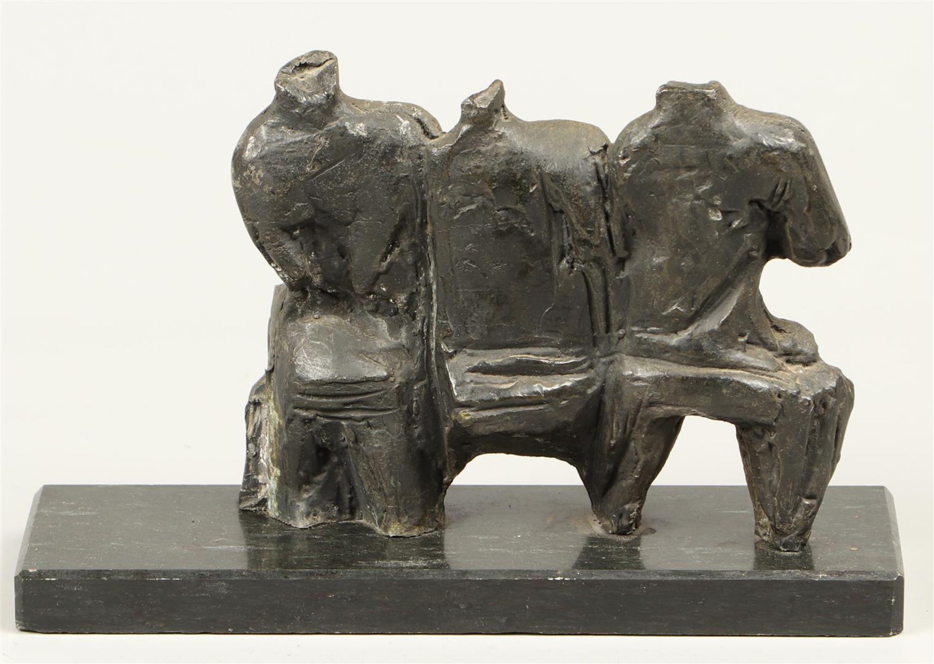 Judith Braun, 20th century. Figures, bronze.
H,.: 13 cm.  - Bild 2 aus 2