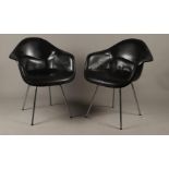 A set of vintage Herman Miller Eames LAX Lounge Chairs, Vit