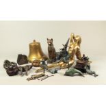 A lot consisting of various bronze figurines and objects. a