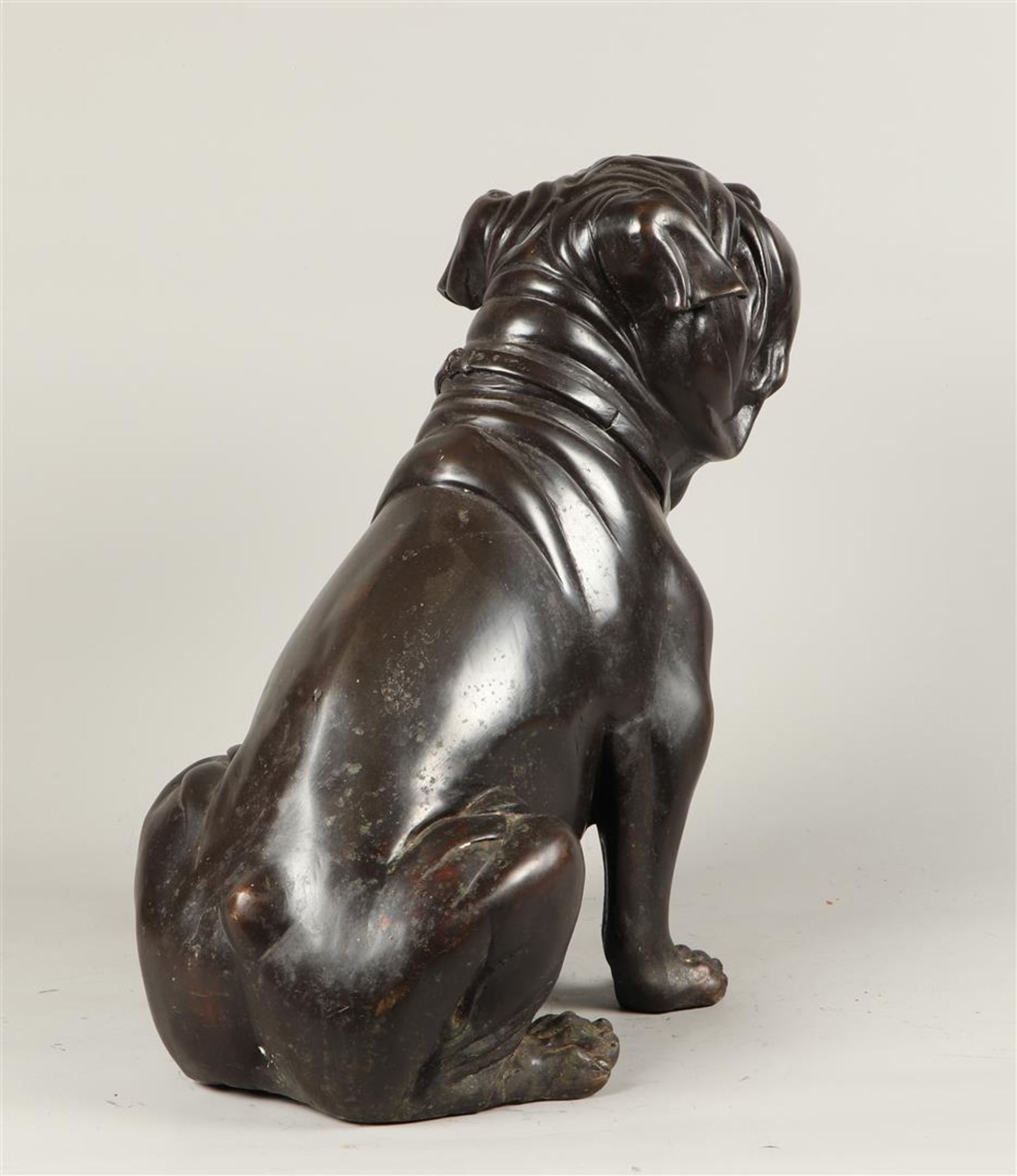 A dark patinated bronze French bulldog seated. 2nd half of  - Bild 2 aus 2