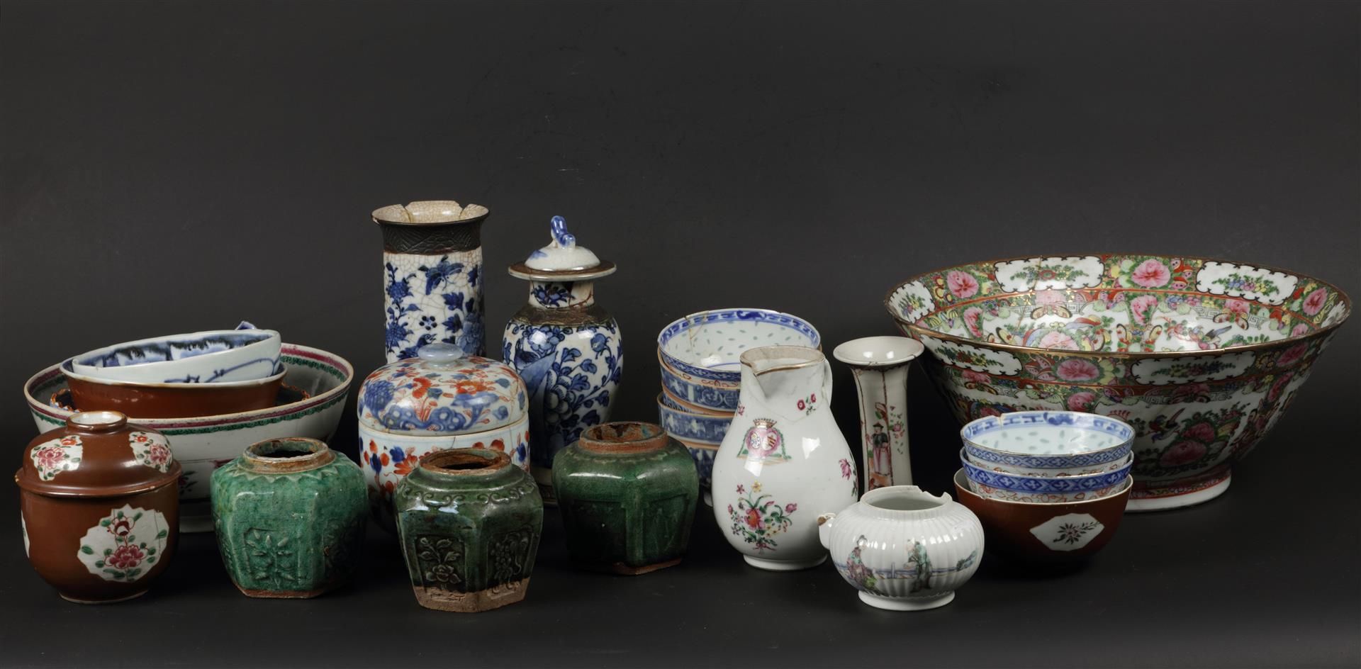 A lot of various porcelain and earthenware.