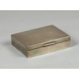 A silver cigar box. 850/1000. 268 grams.
