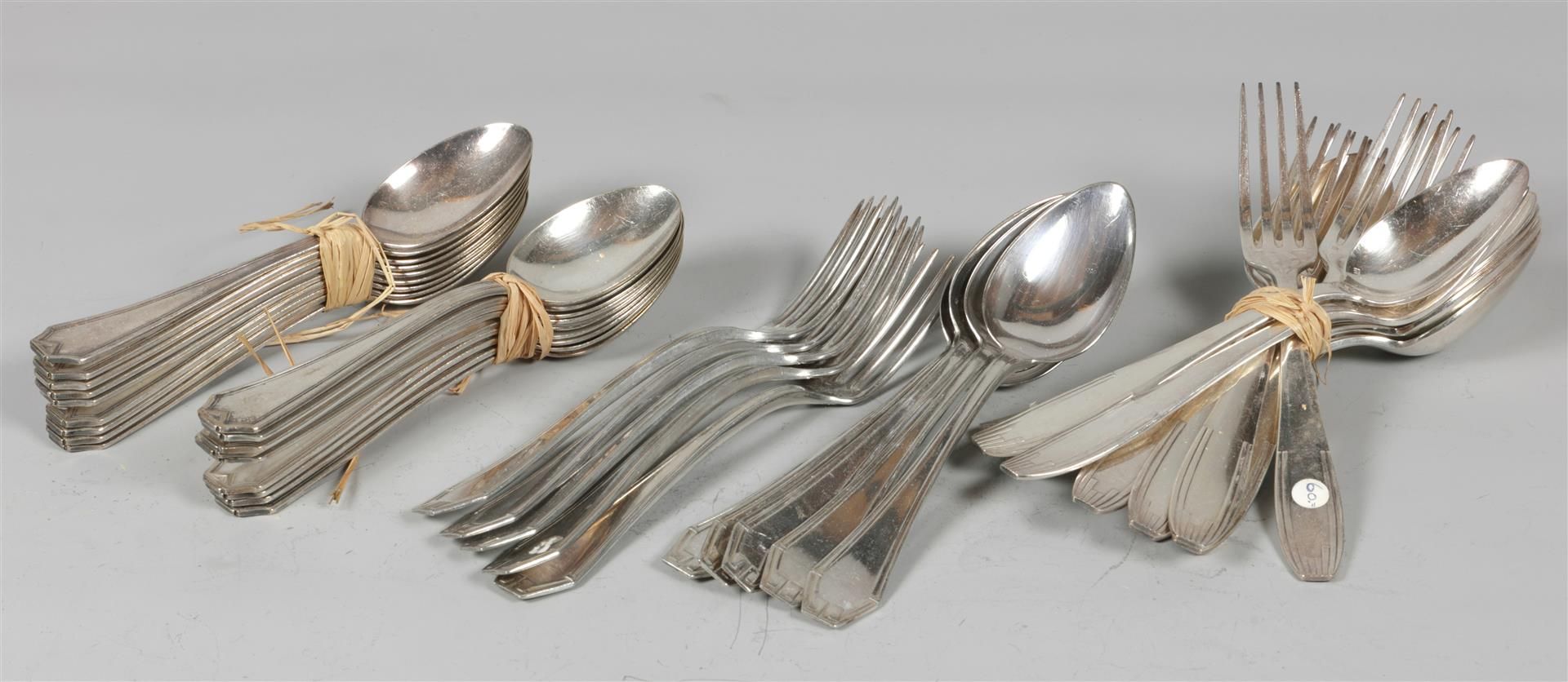 A lot of various silver plated art decor cutlery items cons