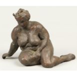 Ineke Kelbling, 20th century. A seated nude. bronze. H.: 14