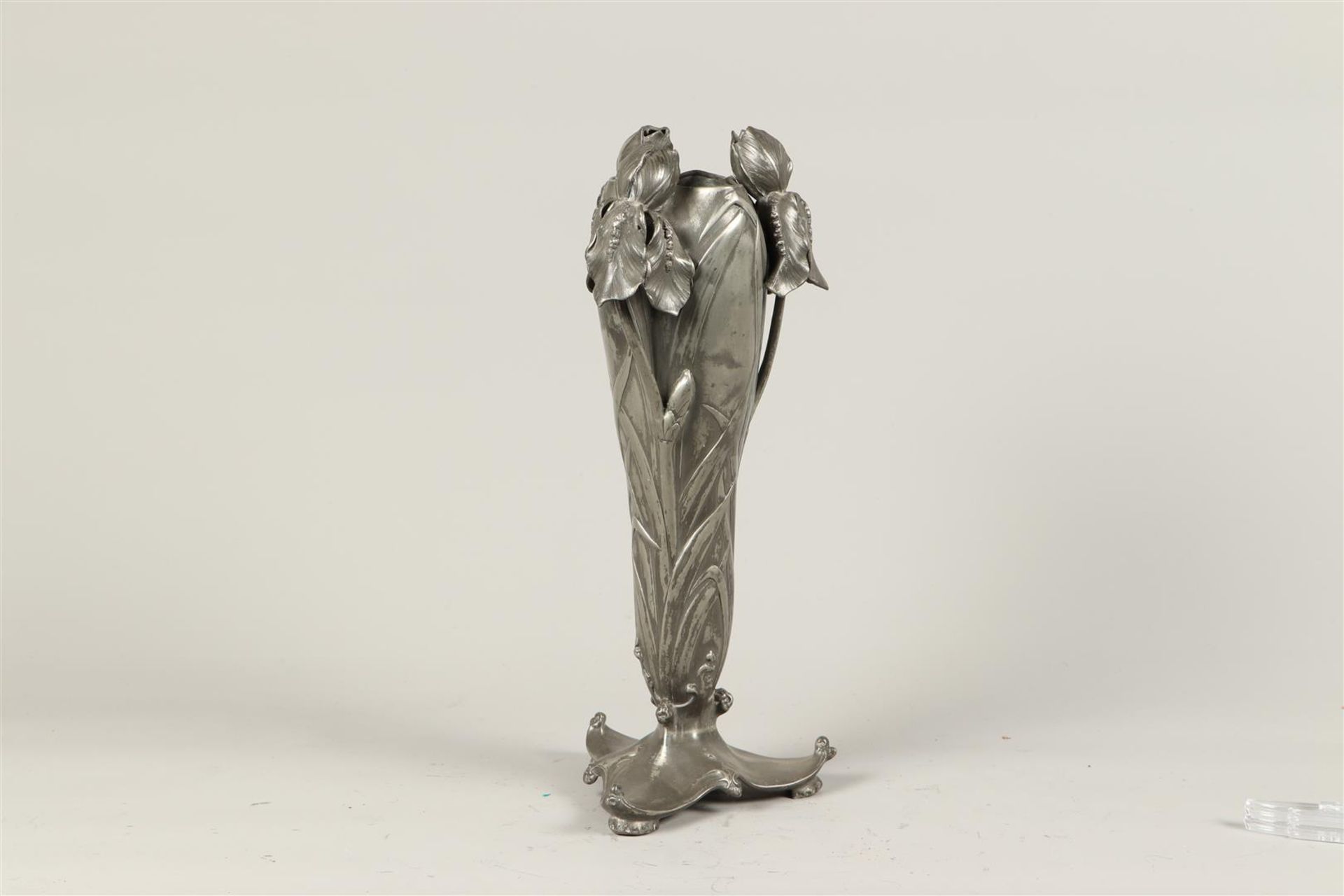 A pewter flower vase with Irises, marked B&G Imperial Zinn. - Image 2 of 3