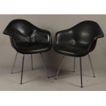 A set of vintage Herman Miller Eames LAX Lounge Chairs, Vit