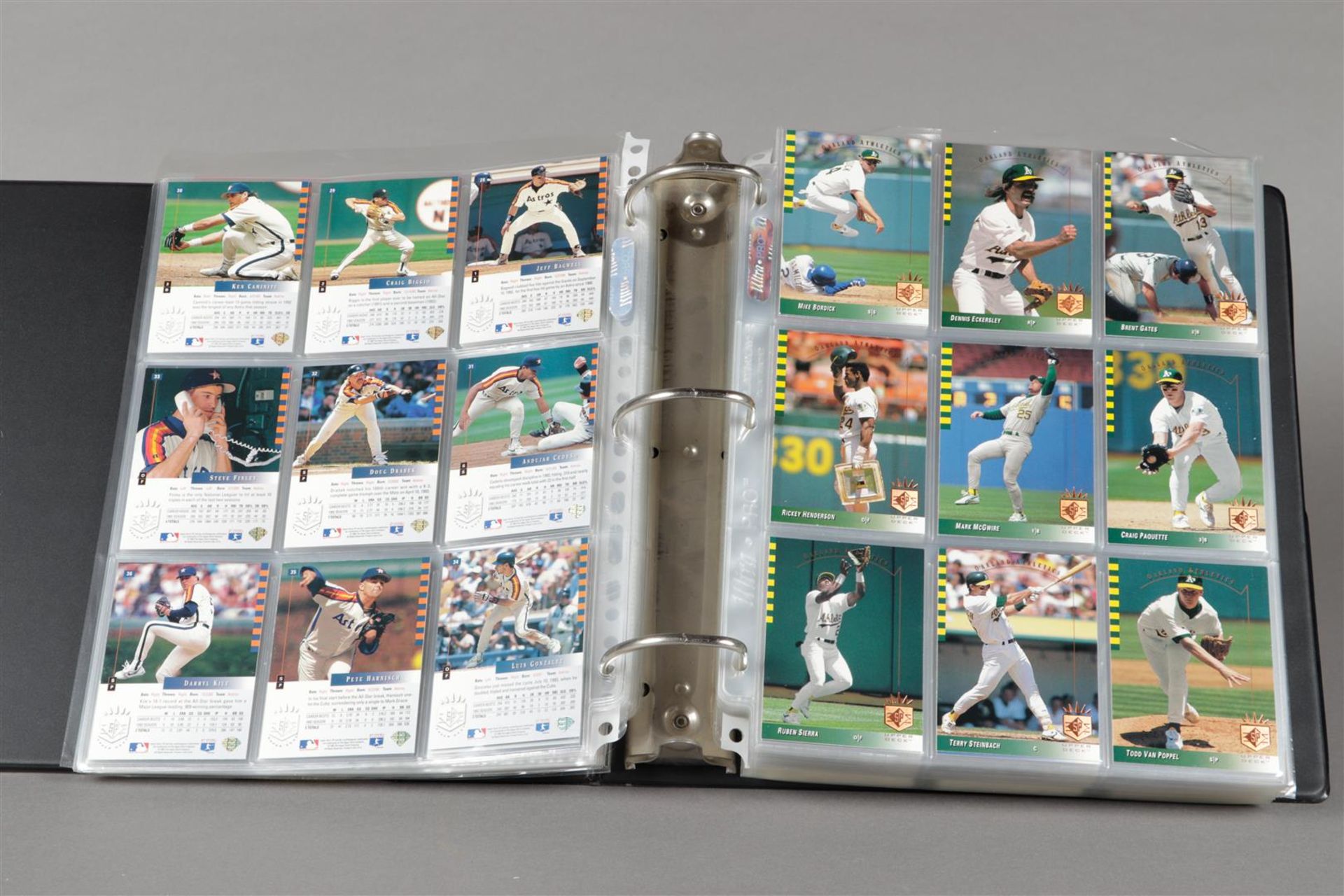 Een map met circa 760 "Bowman Baseball Cards". - Bild 2 aus 2