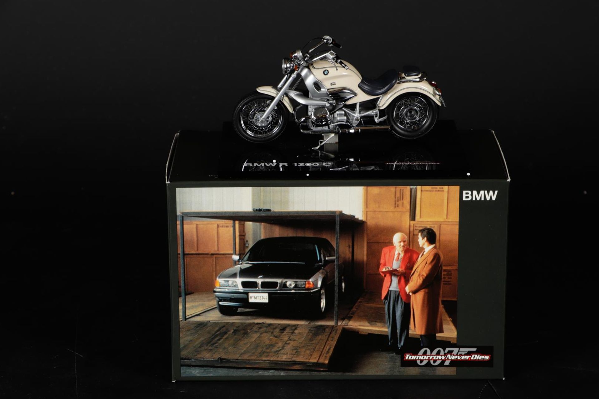 BMW-James Bond - Scale 1/18 - BMW R 1200 C Motorbike - Jame
