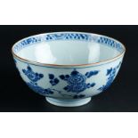 A porcelain bowl with floral decor on the outside and inside. China, Qianlong.