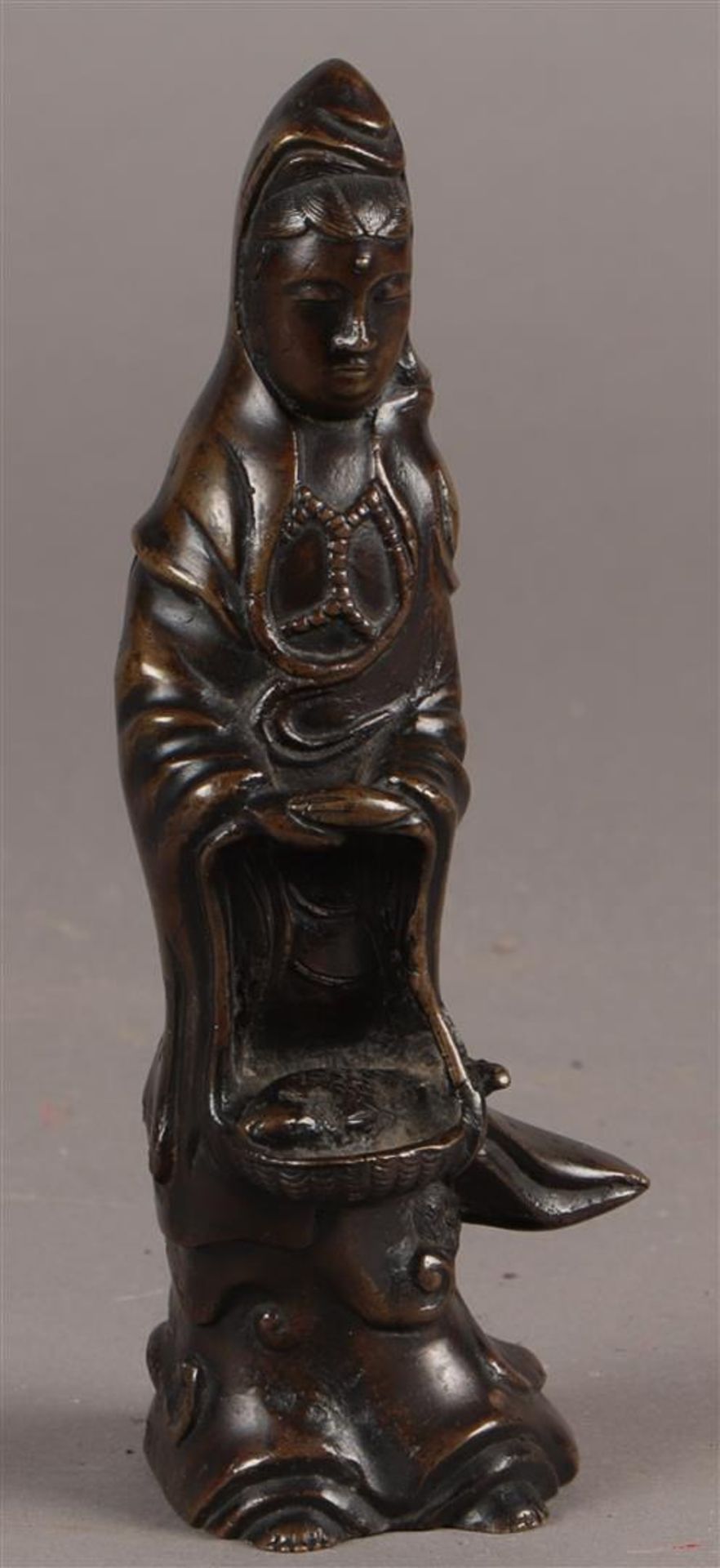 A bronze Guan-Yin. China, 19th century.