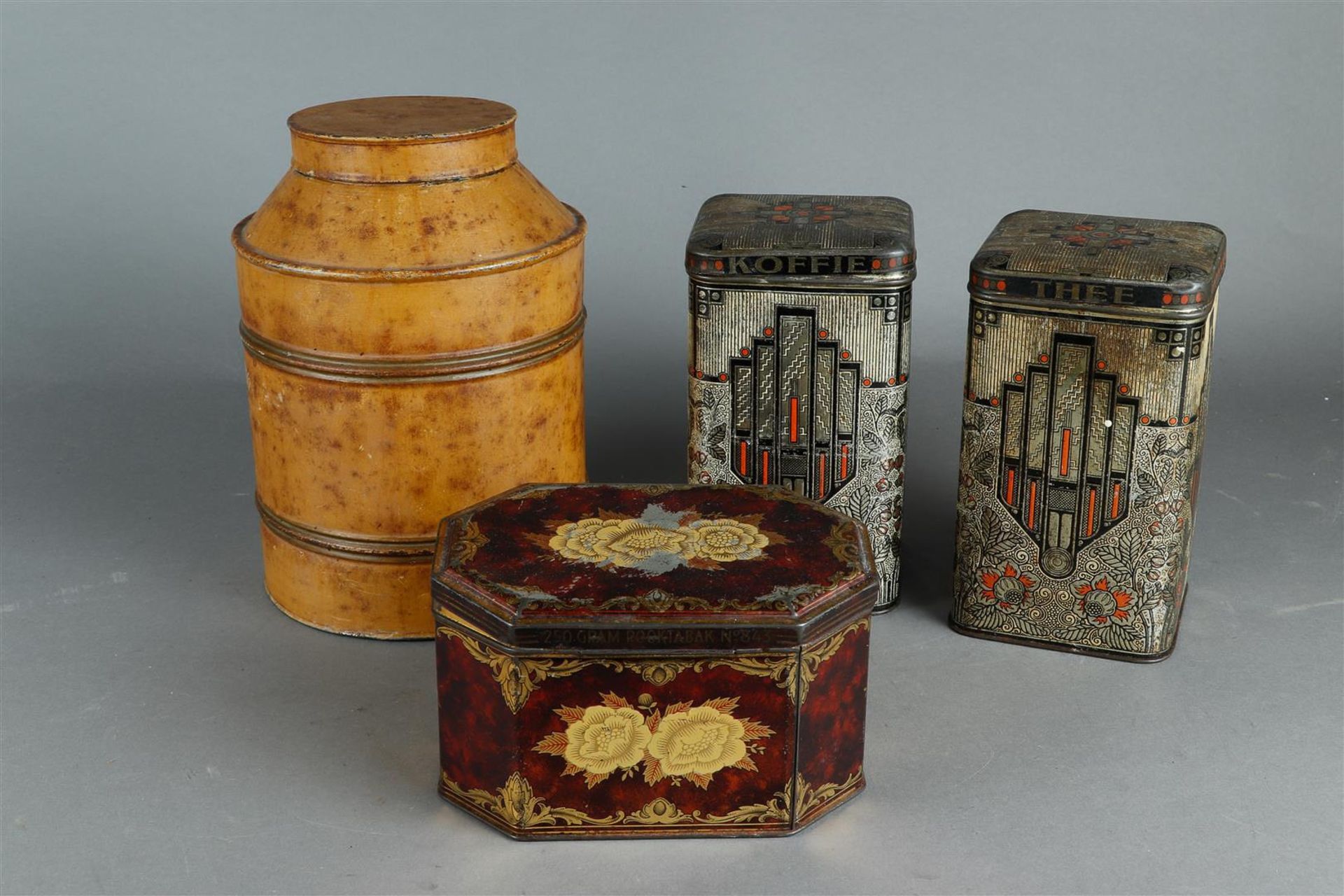 A lot consisting of (4) stock cans. 1900 - 1930.