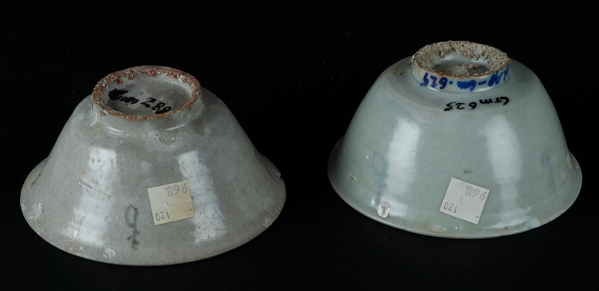 Two stoneware rice bowls, origin Vung Tau Cargo (sea finds auctioned at Christies, 1992). China, Kan - Bild 2 aus 2