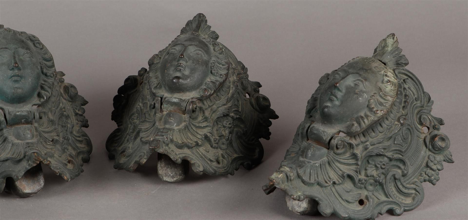 A set of (4) bronze Napoleon III Billiard "Corner Pocket" ornaments. Approx. 1850. - Image 2 of 4