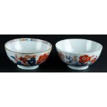 Two porcelain Imari bowls with floral decor. China, Qianlong.