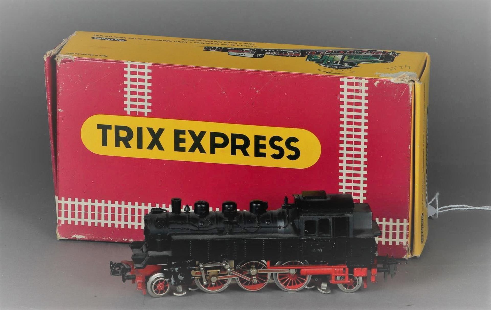 Trix Express H0 - 2203 - Steam locomotive BR 64 of the DB. In original packaging.