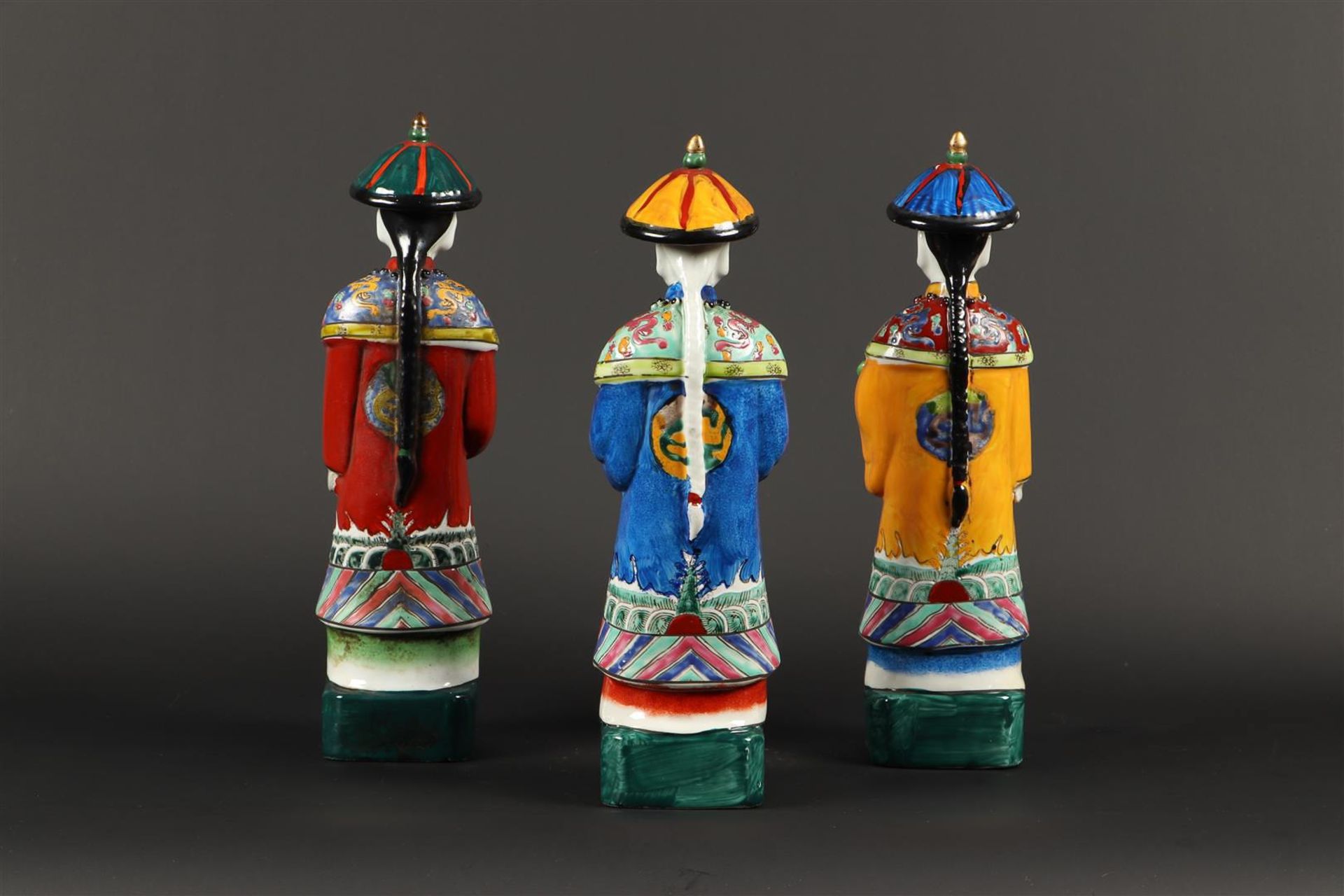 A set of porcelain court officials. China, late 20th century. - Image 2 of 2