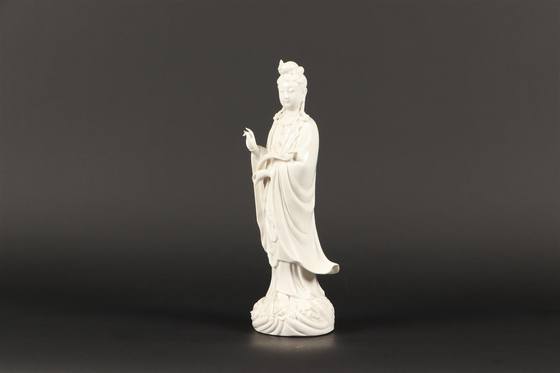 A blanc de Chine figure of Guanyin. China, 20th century.