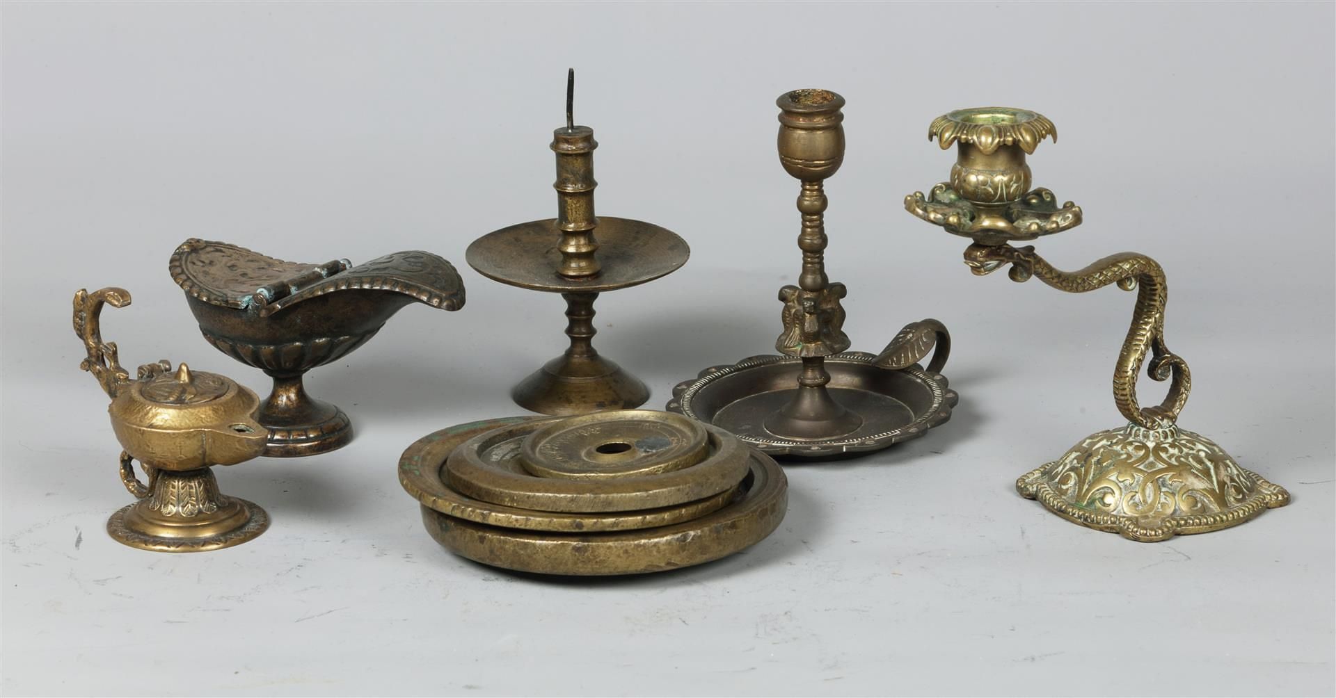 A lot miscellaneous, including candlesticks and weights. 19th & 20th century.