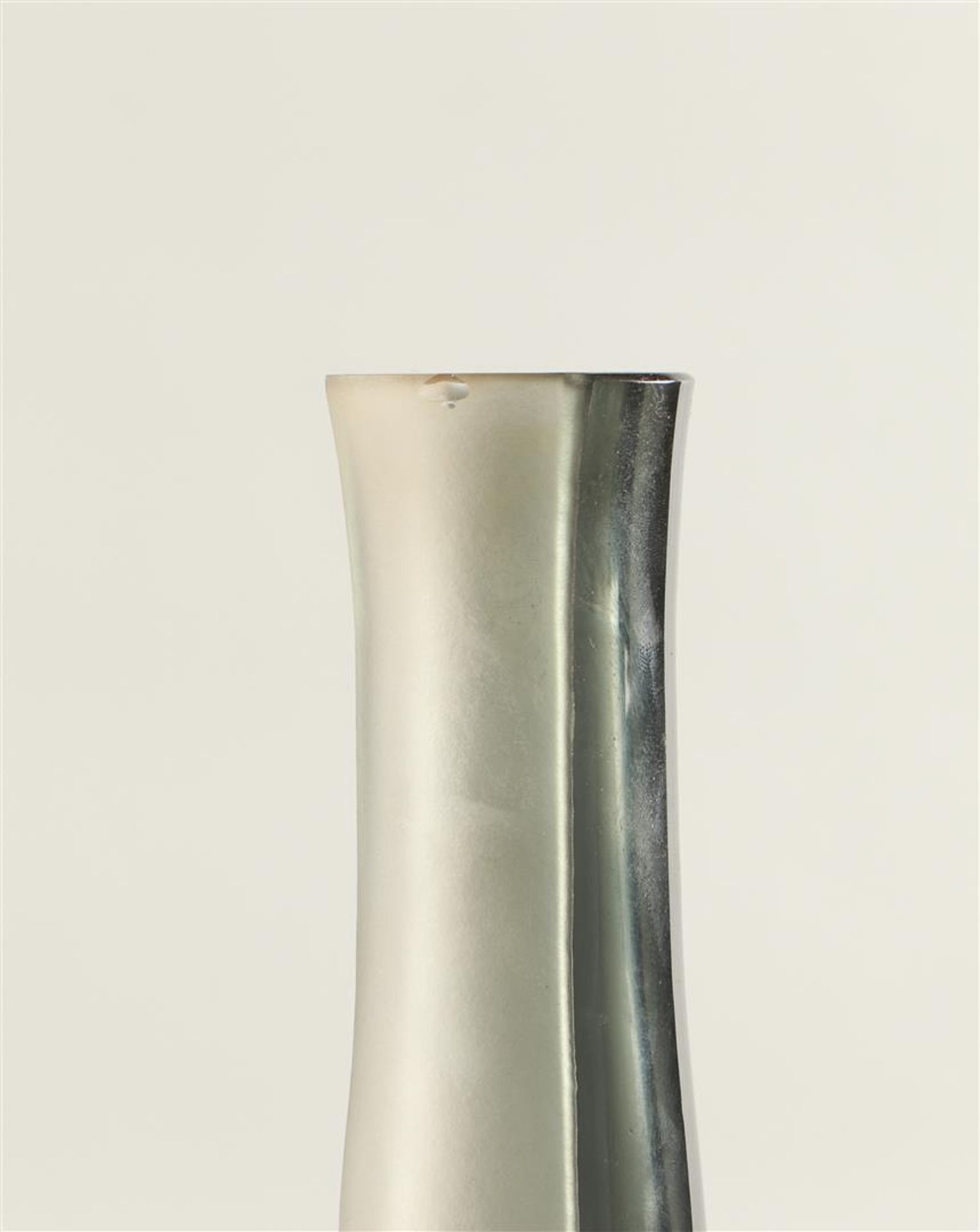 A semi-frosted cut glass vase, Salviati Venezia. Late 20th century. - Image 2 of 3