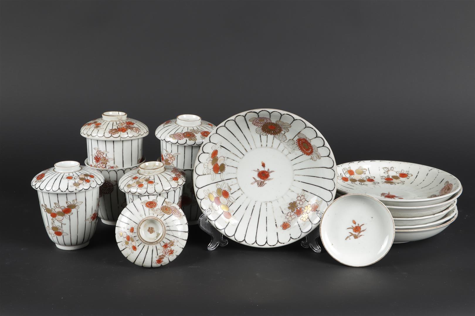 Six porcelain, high model Imari cups and saucers with lids (chocolate cups). Japan, 18th century.