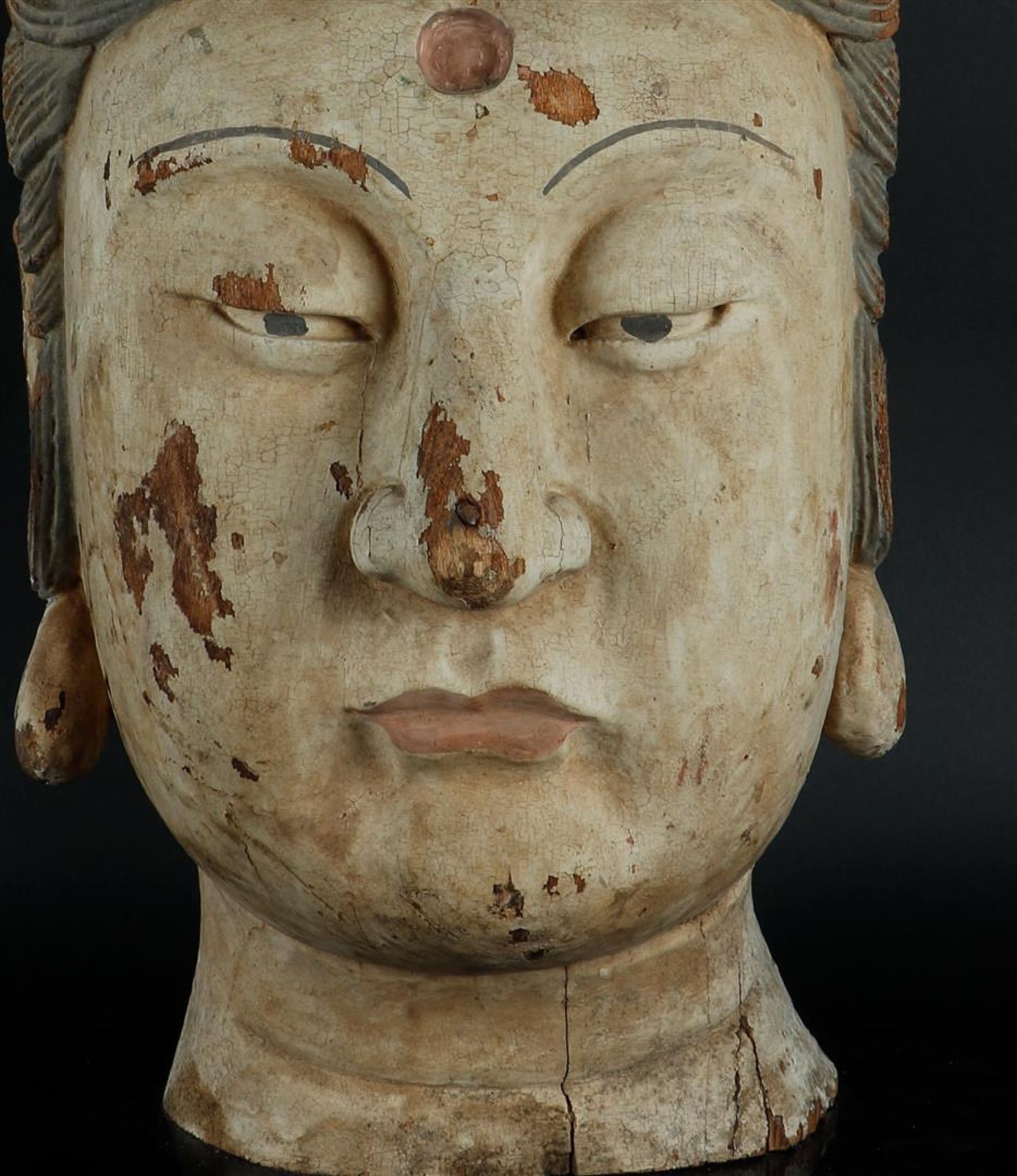 A carved wooden crowned Buddha head. China, Ming? - Image 3 of 6