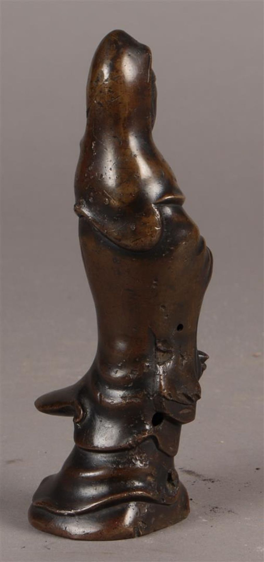 A bronze Guan-Yin. China, 19th century. - Image 3 of 4