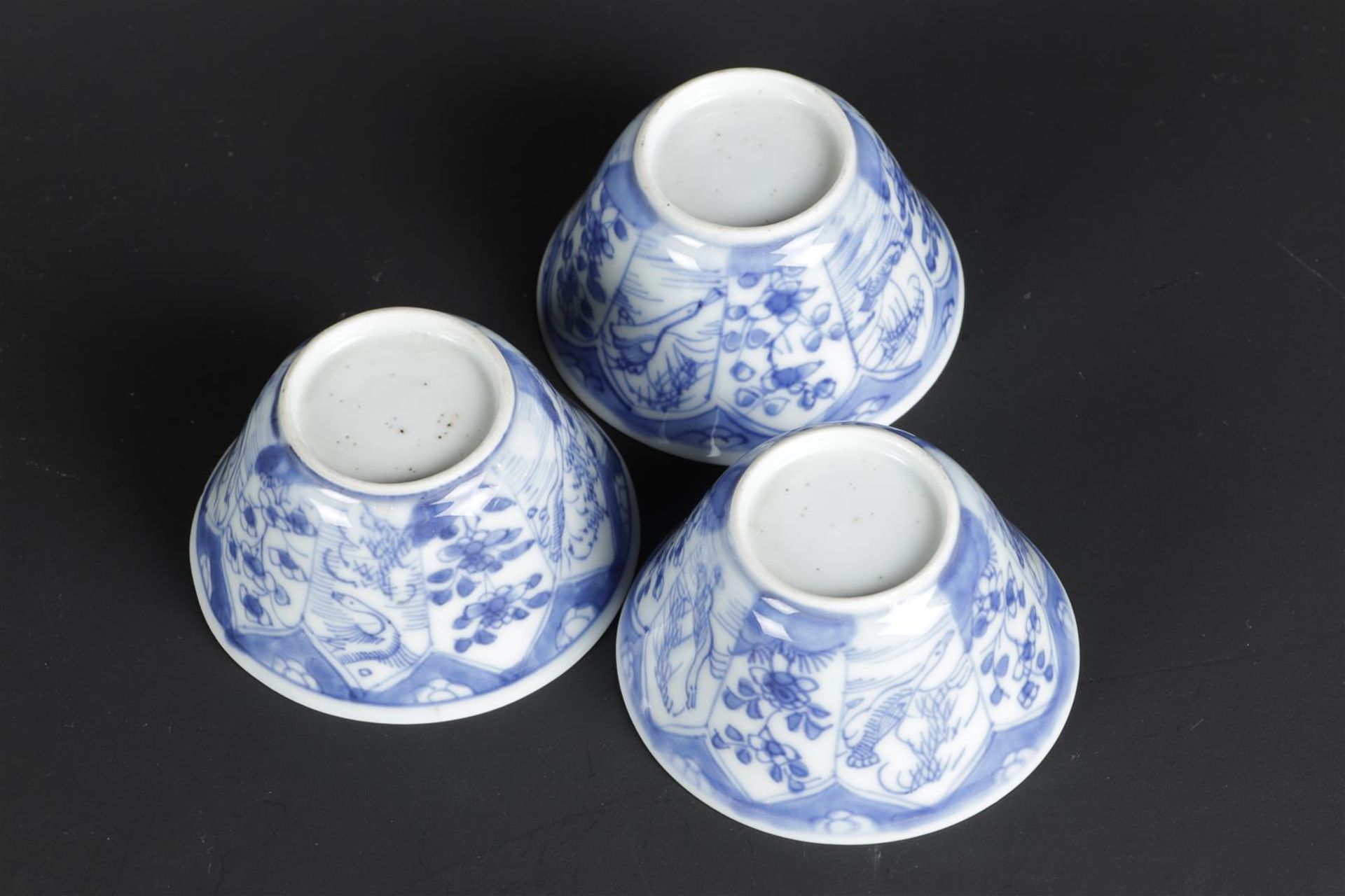 Three porcelain bowls with lotus beds on the outside, with duck and goose decor and with butterfly d - Image 5 of 5