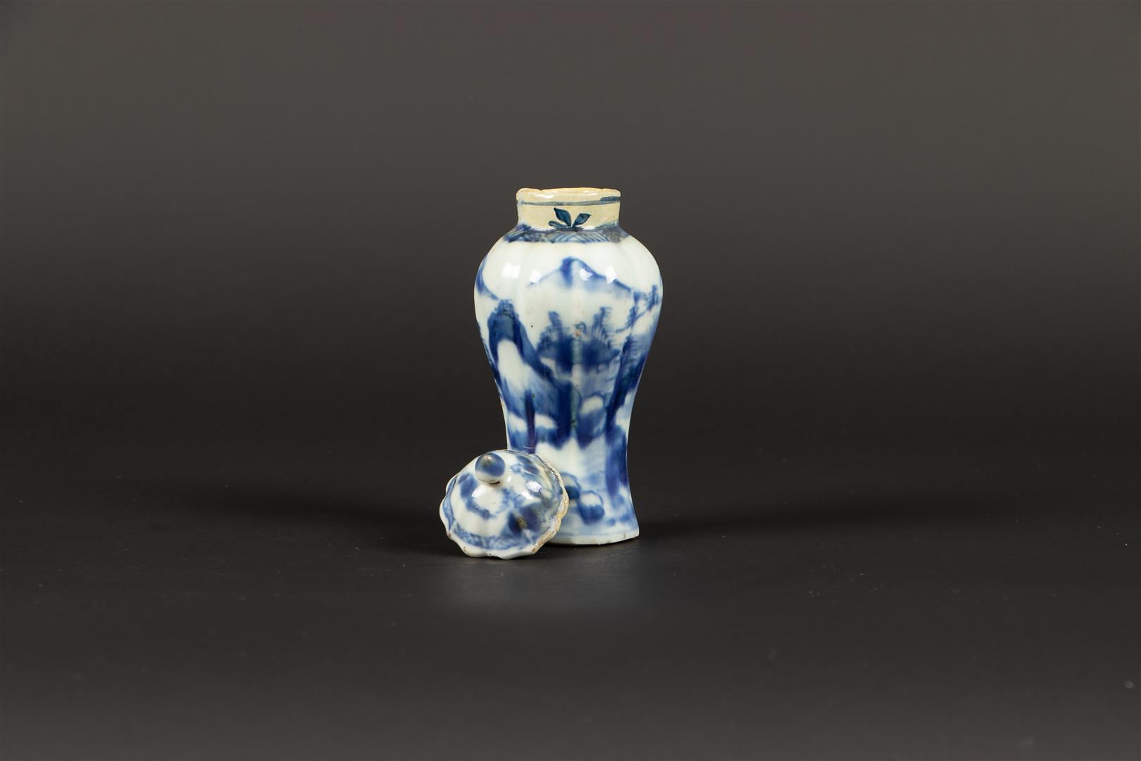 A porcelain baluster-shaped lidded vase with a mountain landscape decoration. China, Qianglong. - Image 5 of 7