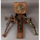 A lot consisting of various religious objects, including three crucifixes.