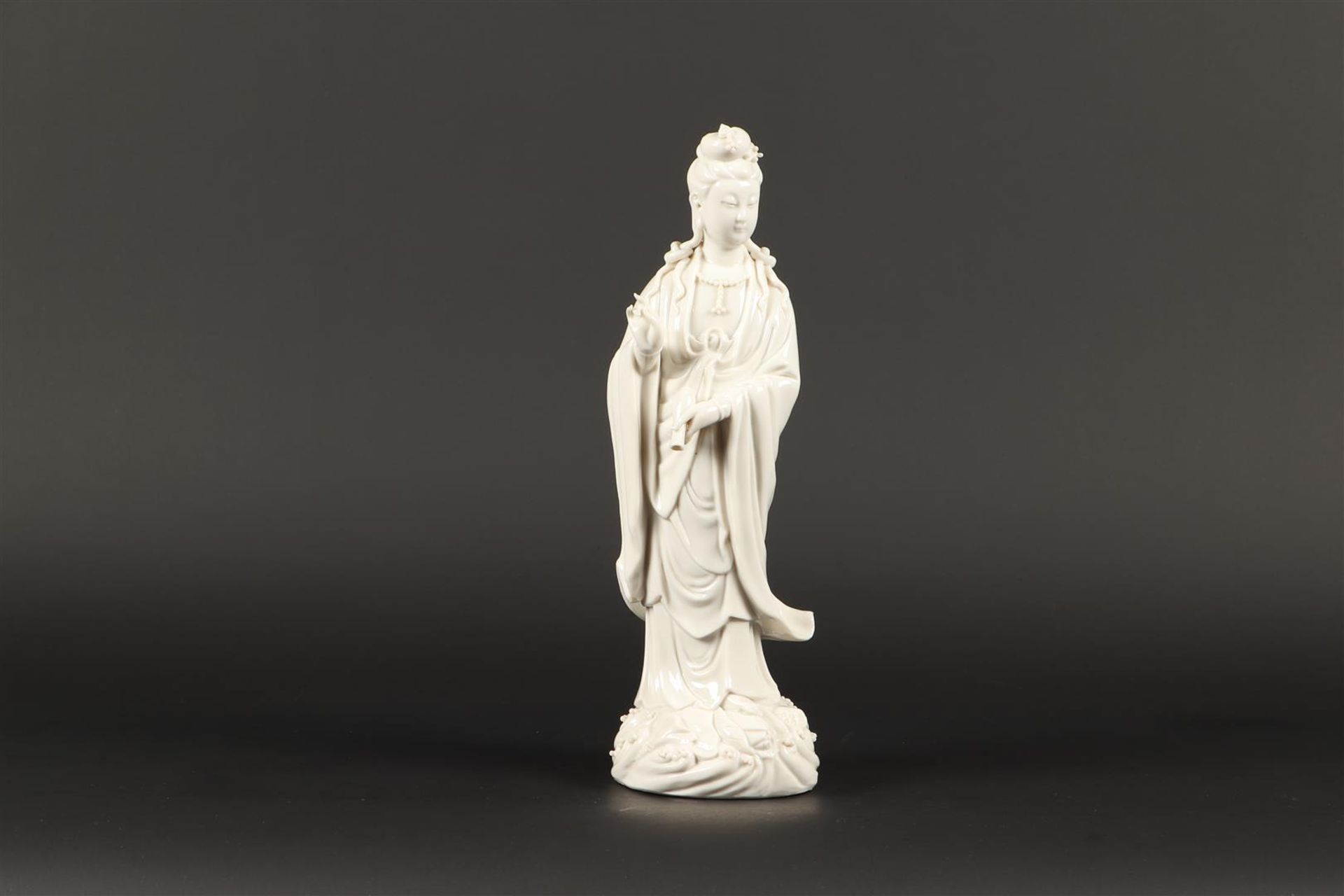 A blanc de Chine figure of Guanyin. China, 20th century.