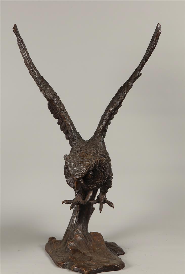 A bronze sculpture of an attacking little owl. Second half of the 20th century. - Image 5 of 5