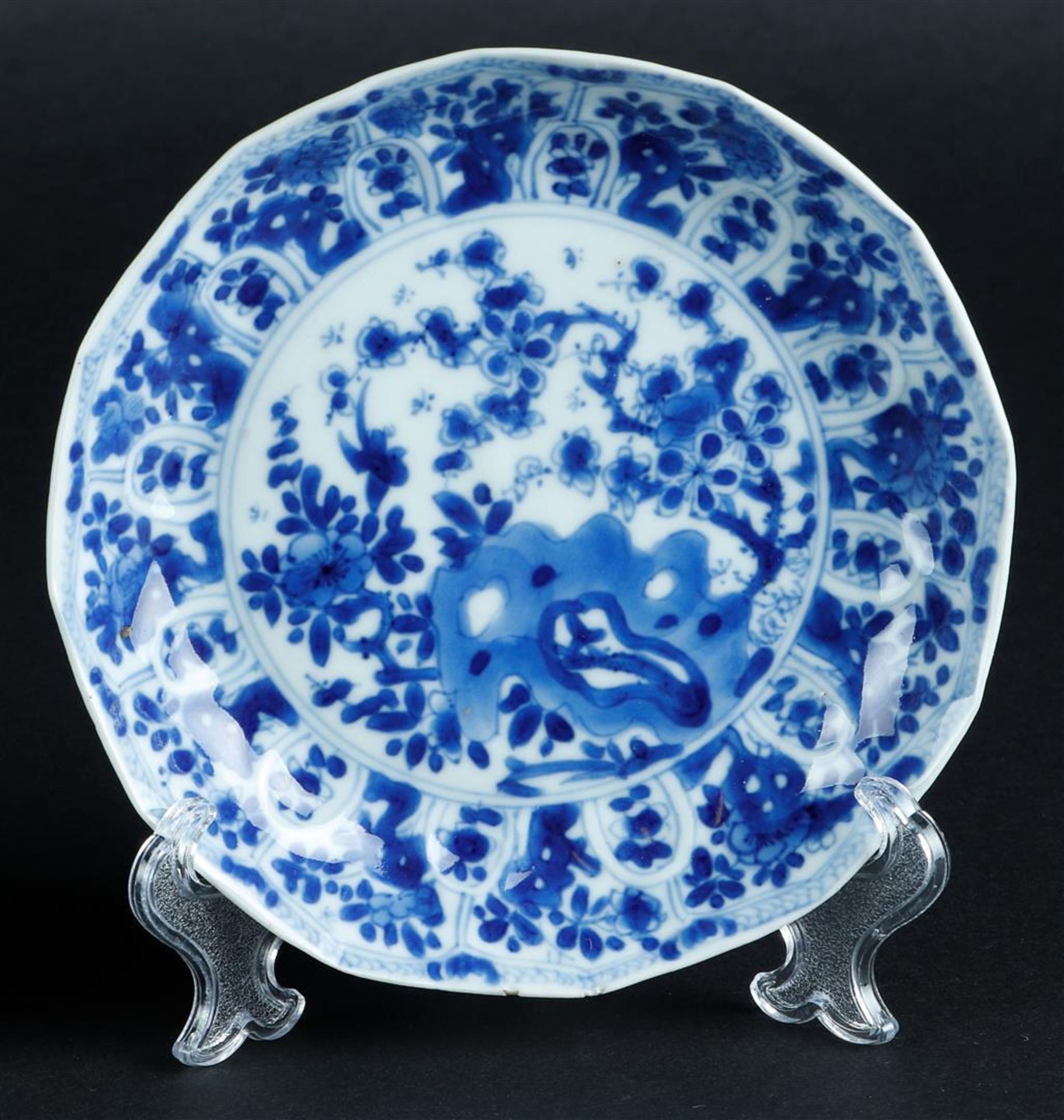 Two porcelain angled plates with relief lotus leaf, outer edge decor, the center with rich floral de - Image 2 of 5