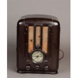 A bakelite radio, model "PILOT". Approx. 1930.