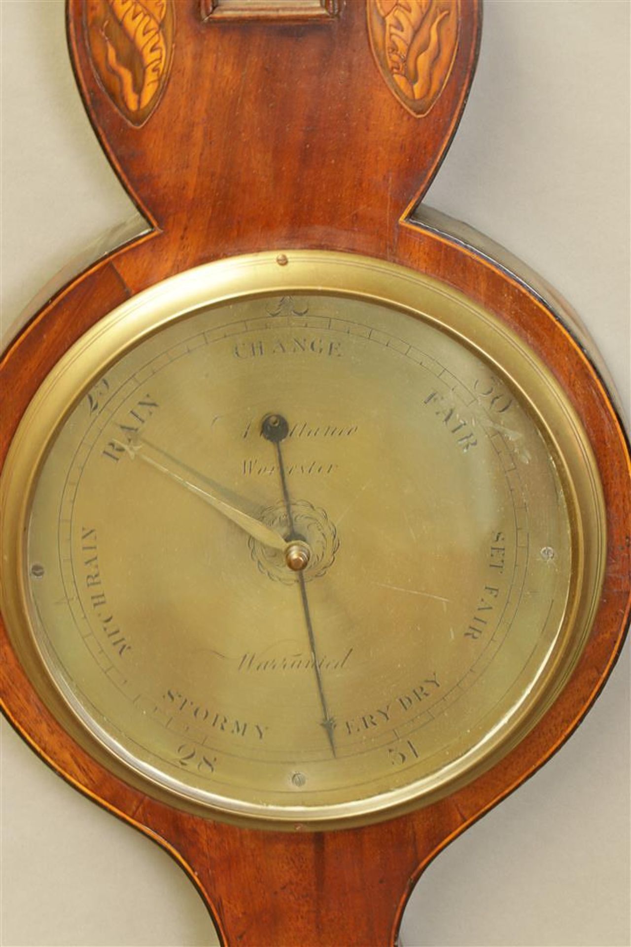 An English banjo barometer with intarsia. 19th century. - Bild 2 aus 2