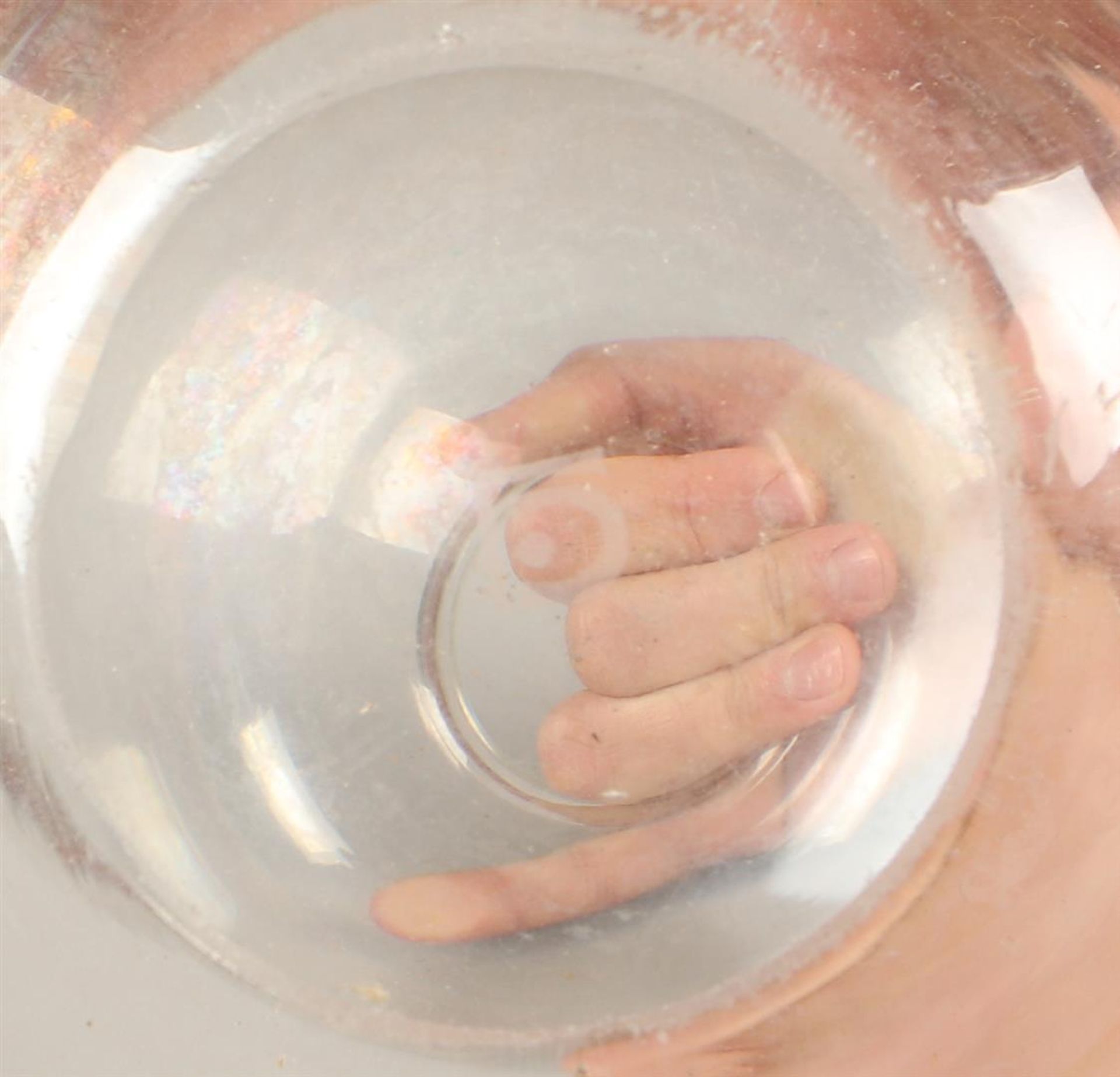 A clear glass vase, marked A.D. Copier. Leerdam, 1st half of the 20th century. - Image 2 of 2