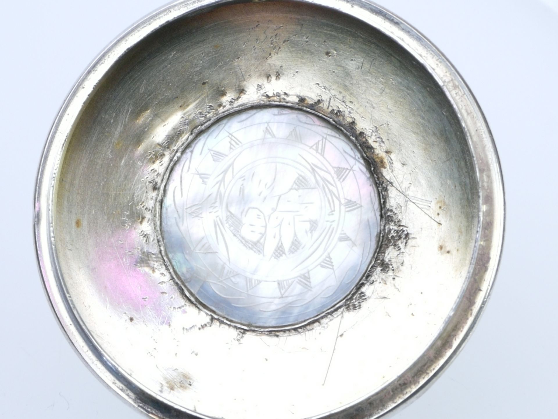 Runde Silberdose mit Perlmutteinlage wohl Portugal um 1920 - Image 8 of 9