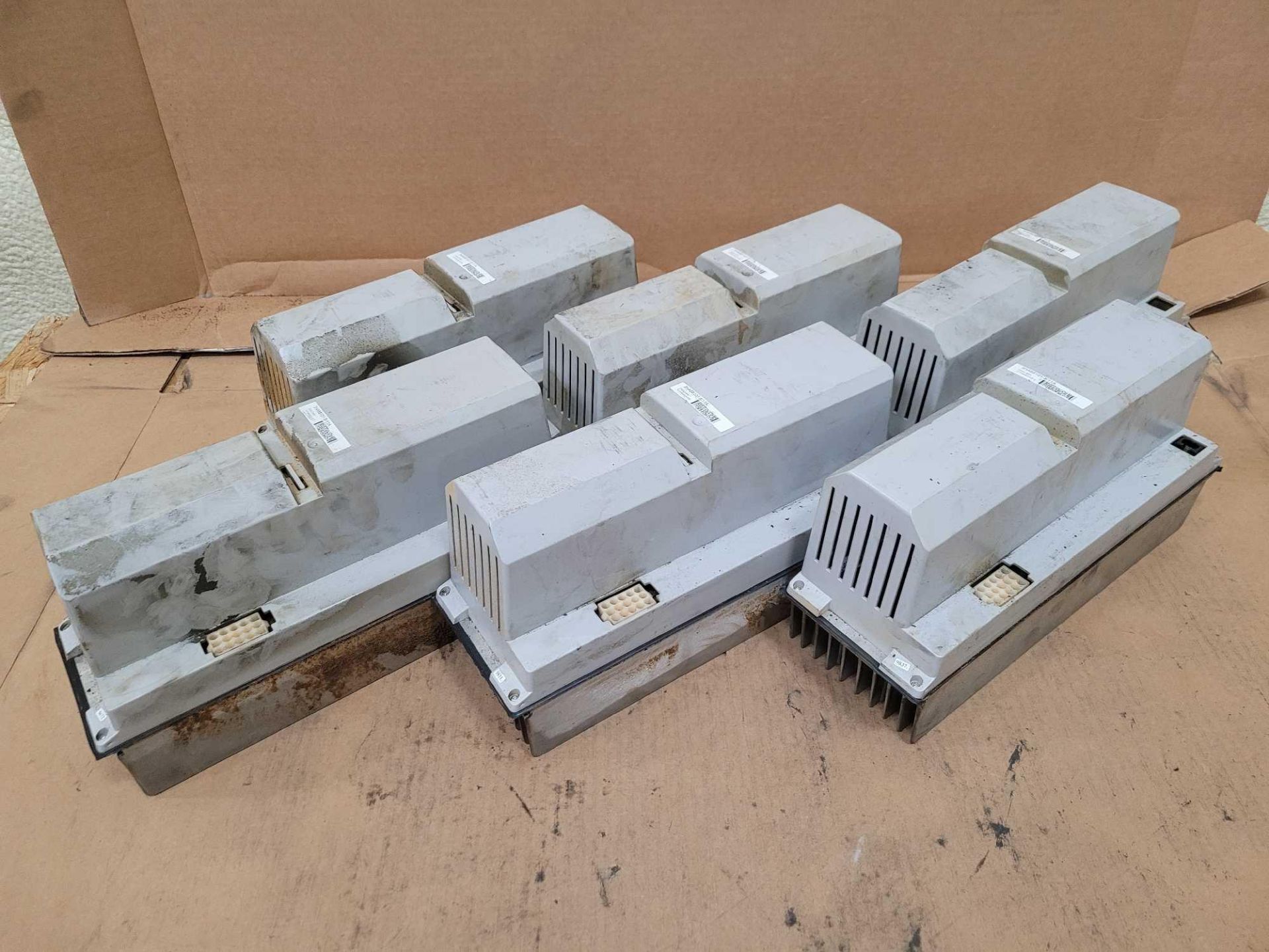 LOT OF 6 ABB DSQC346G 3HAB8101-8/11A AC SERVO DRIVE UNIT