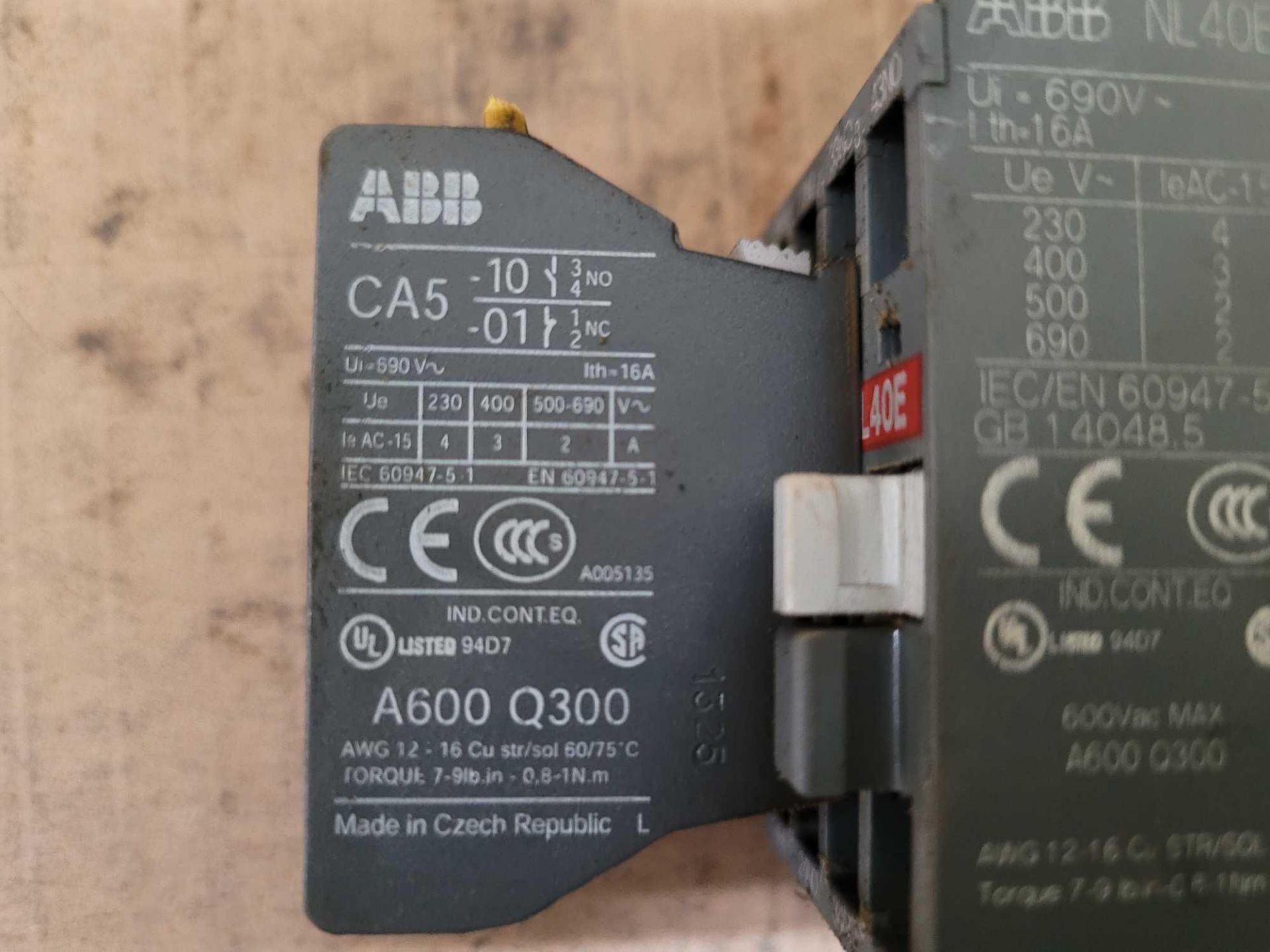 LOT OF 4 ABB NL40E RELAY CONTACTOR - Image 3 of 4