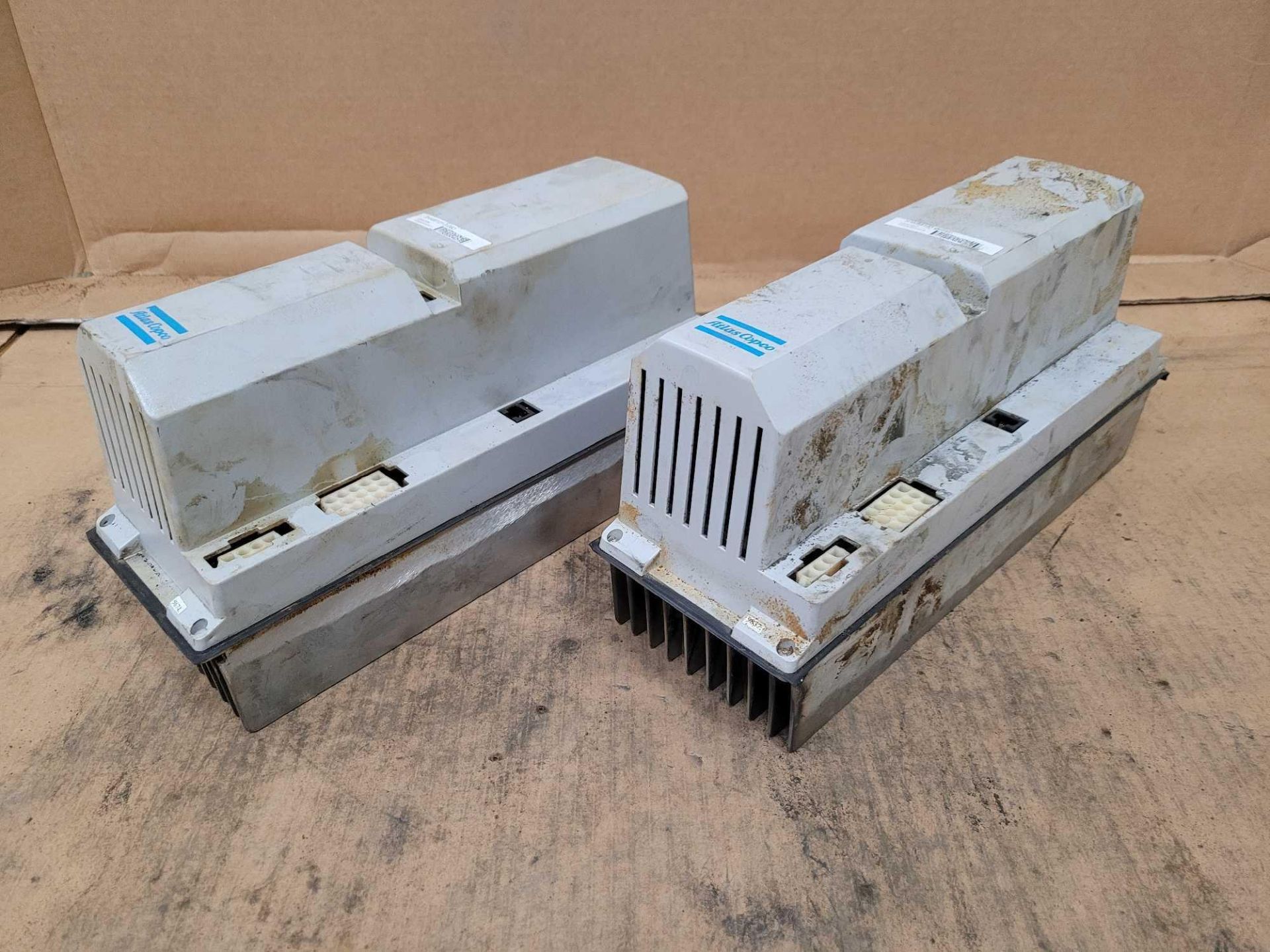 LOT OF 2 ABB DSQC346G 3HAB8101-3/08D SERVO DRIVE UNIT