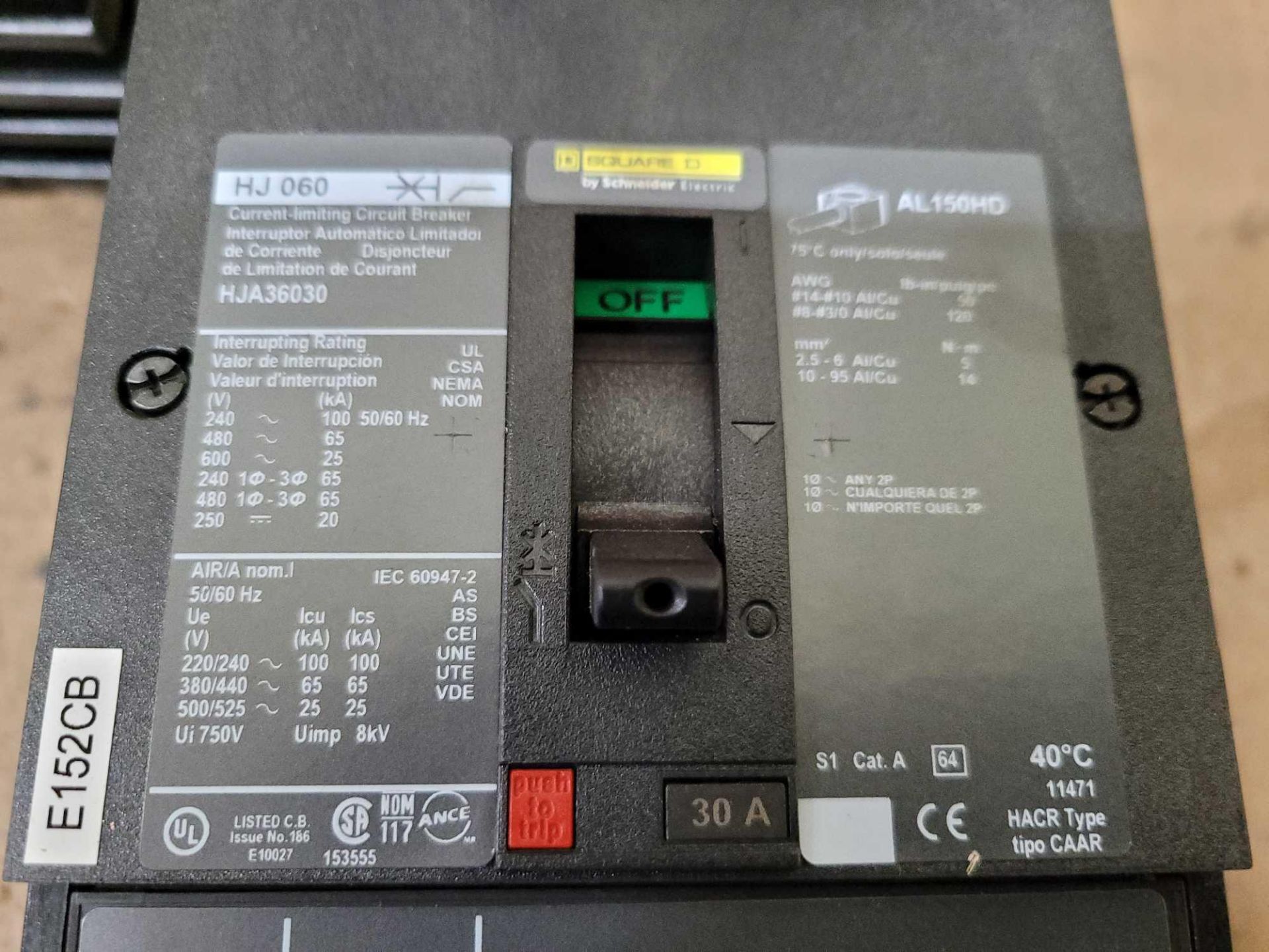 LOT OF 3 SQUARE D HJA36030 30 AMP CIRCUIT BREAKER - Image 3 of 3