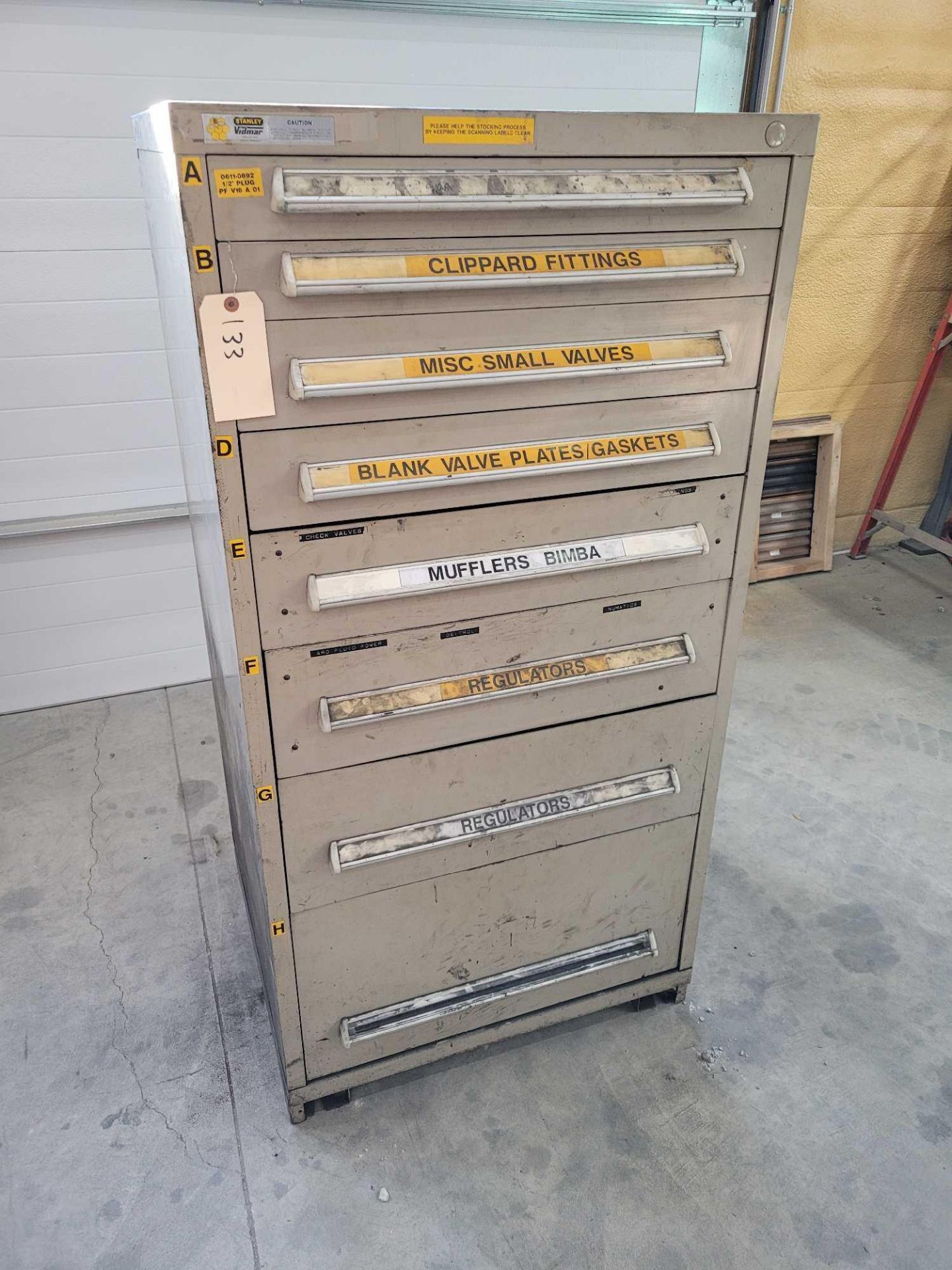 STANLEY VIDMAR TOOL CABINET 30"X27.75"X59.25" 8 DRAWERS