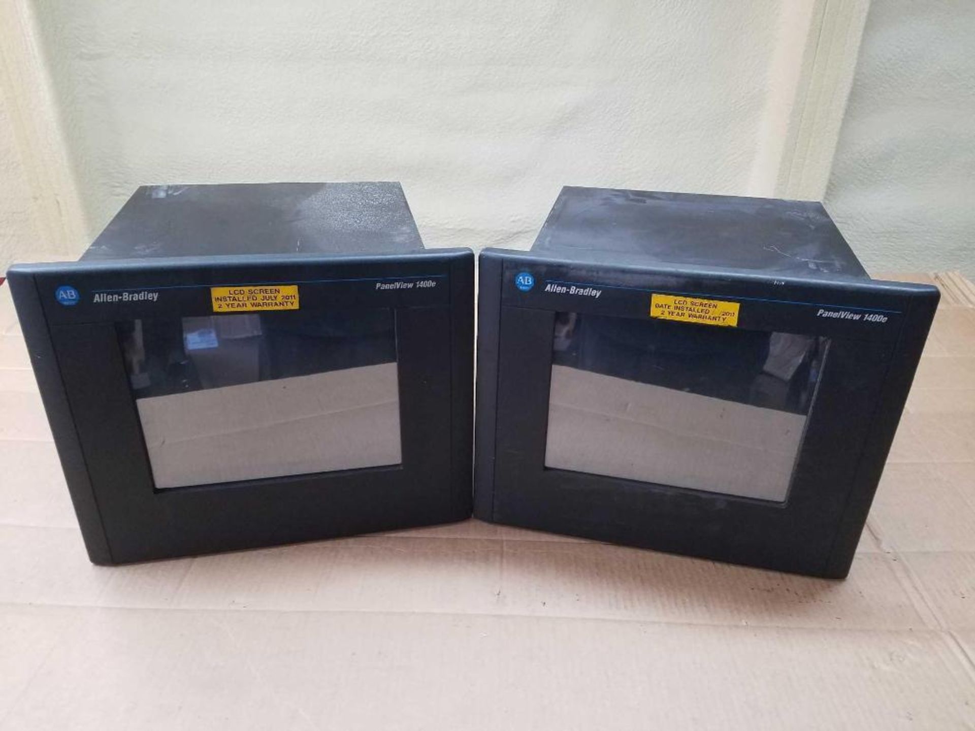 LOT OF 2 ALLEN BRADLEY 1400ELTC6 /G PanelView 1400e OPERATOR TERMINAL TOUCH SCREEN