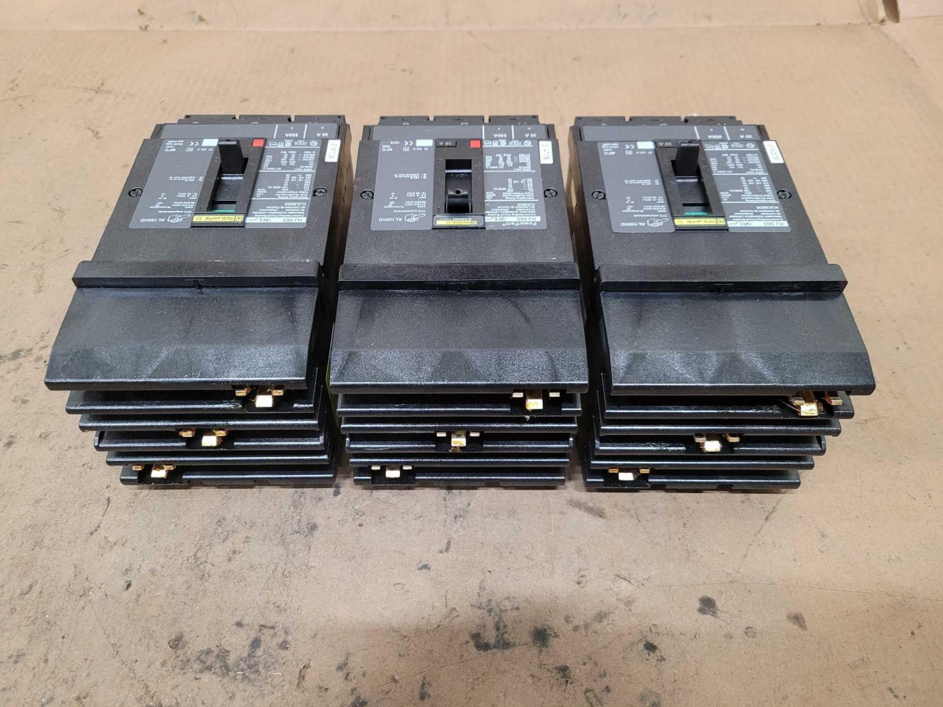 LOT OF 3 SQUARE D HJA36030 30 AMP CIRCUIT BREAKER - Image 2 of 3